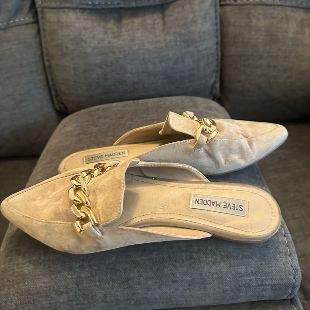 Steve Madden Cream Gold Chain Mules